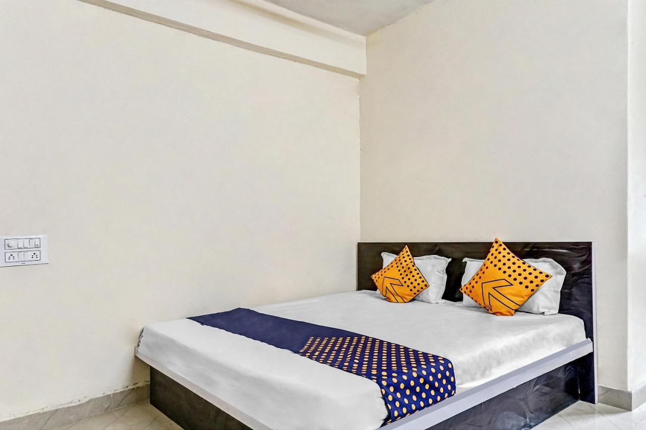 Spot On 81689 New Saiba Lodging ปูเน่ ภายนอก รูปภาพ