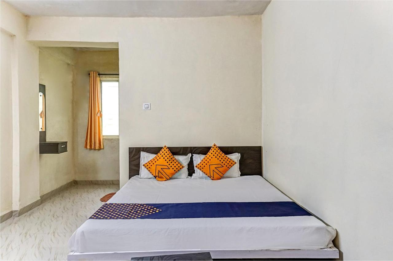 Spot On 81689 New Saiba Lodging ปูเน่ ภายนอก รูปภาพ